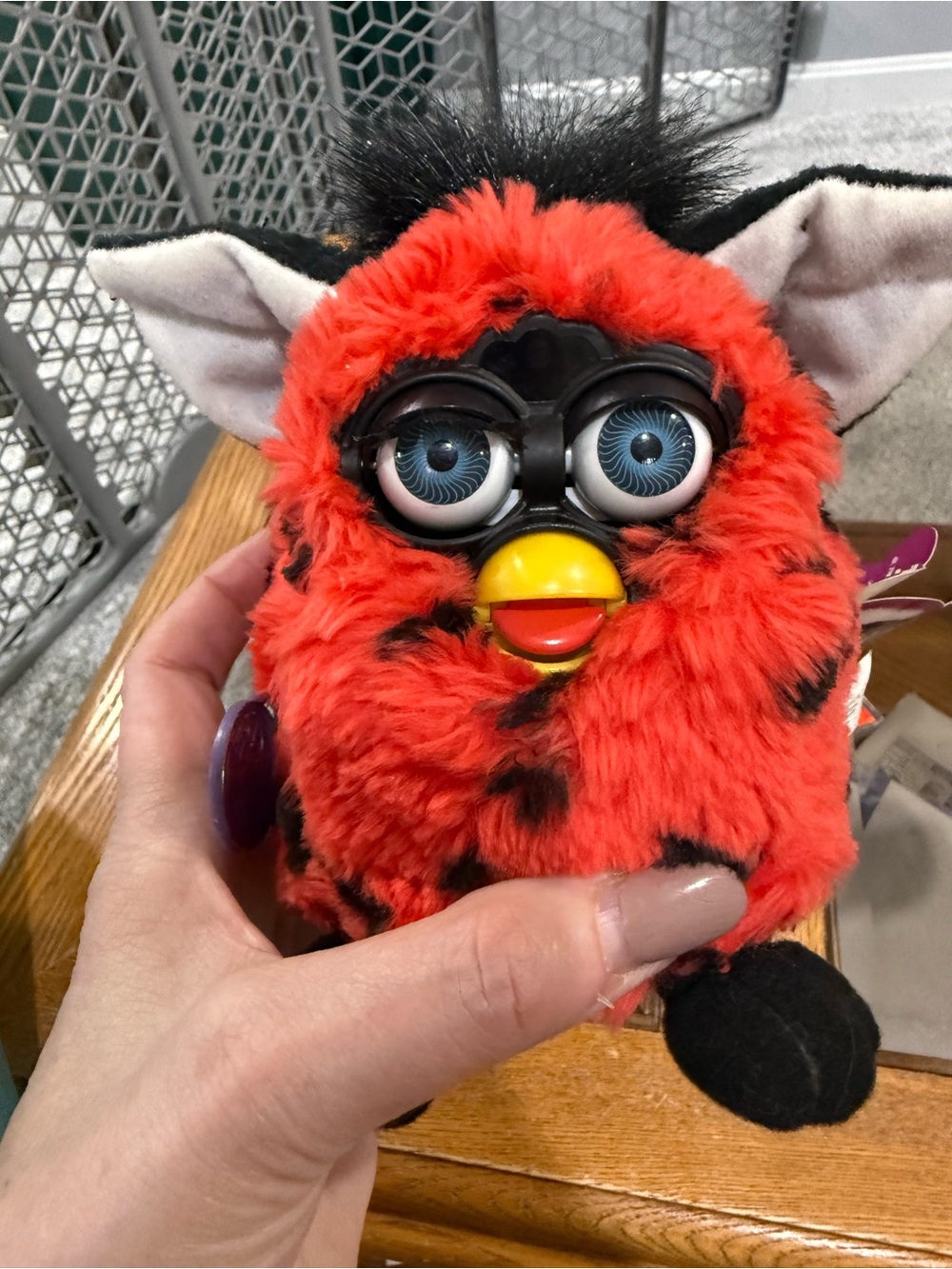 Furby Ladybug Tiger Electronics Model 70-800 Red Black Spots Retro, Vintage 1999